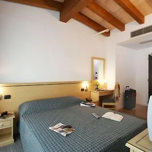 Mary Hotel Venecia